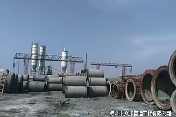 新疆管道鋪設施工現場