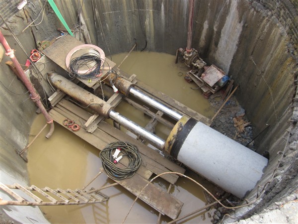 山東青島頂管施工工程現場-工作井